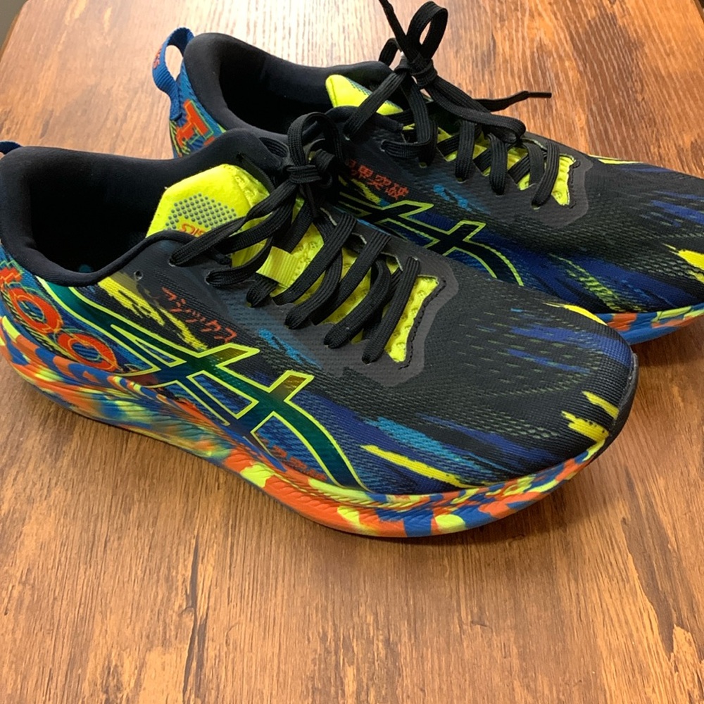 ASICS Tri Noosa